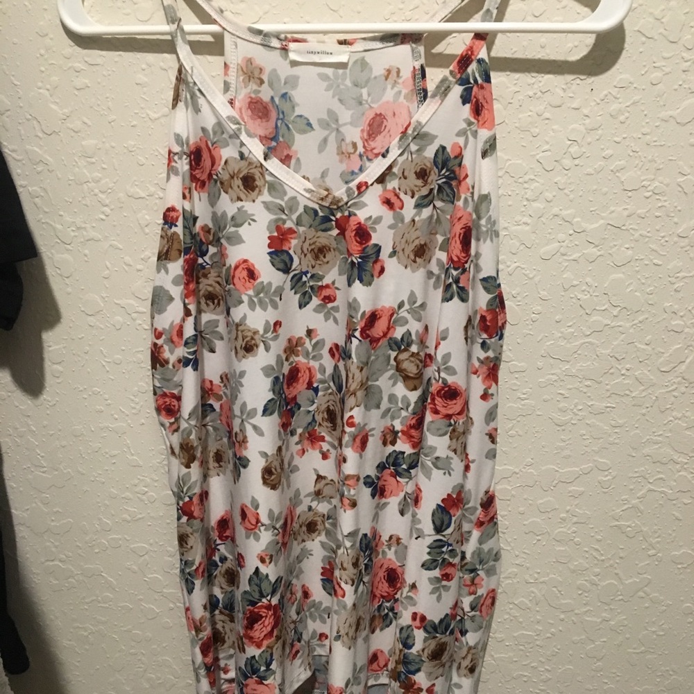 floral v cut tank top